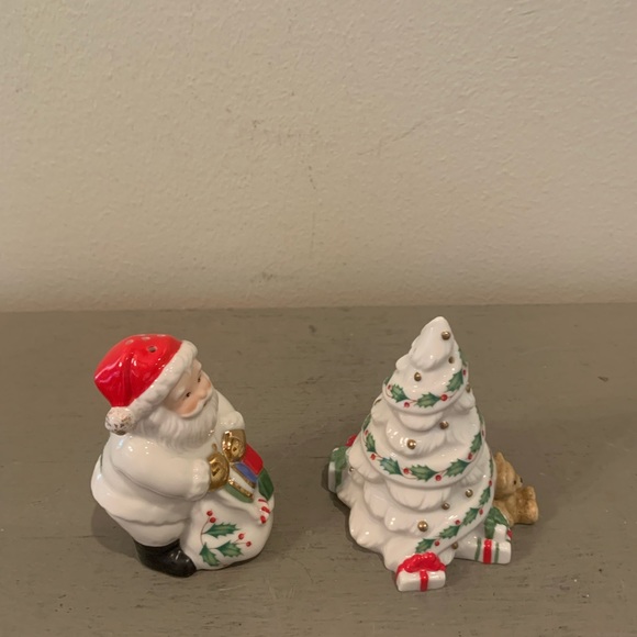 Lenox Christmas Tree And Santa Salt And Pepper Shakers - Picture 4 of 7